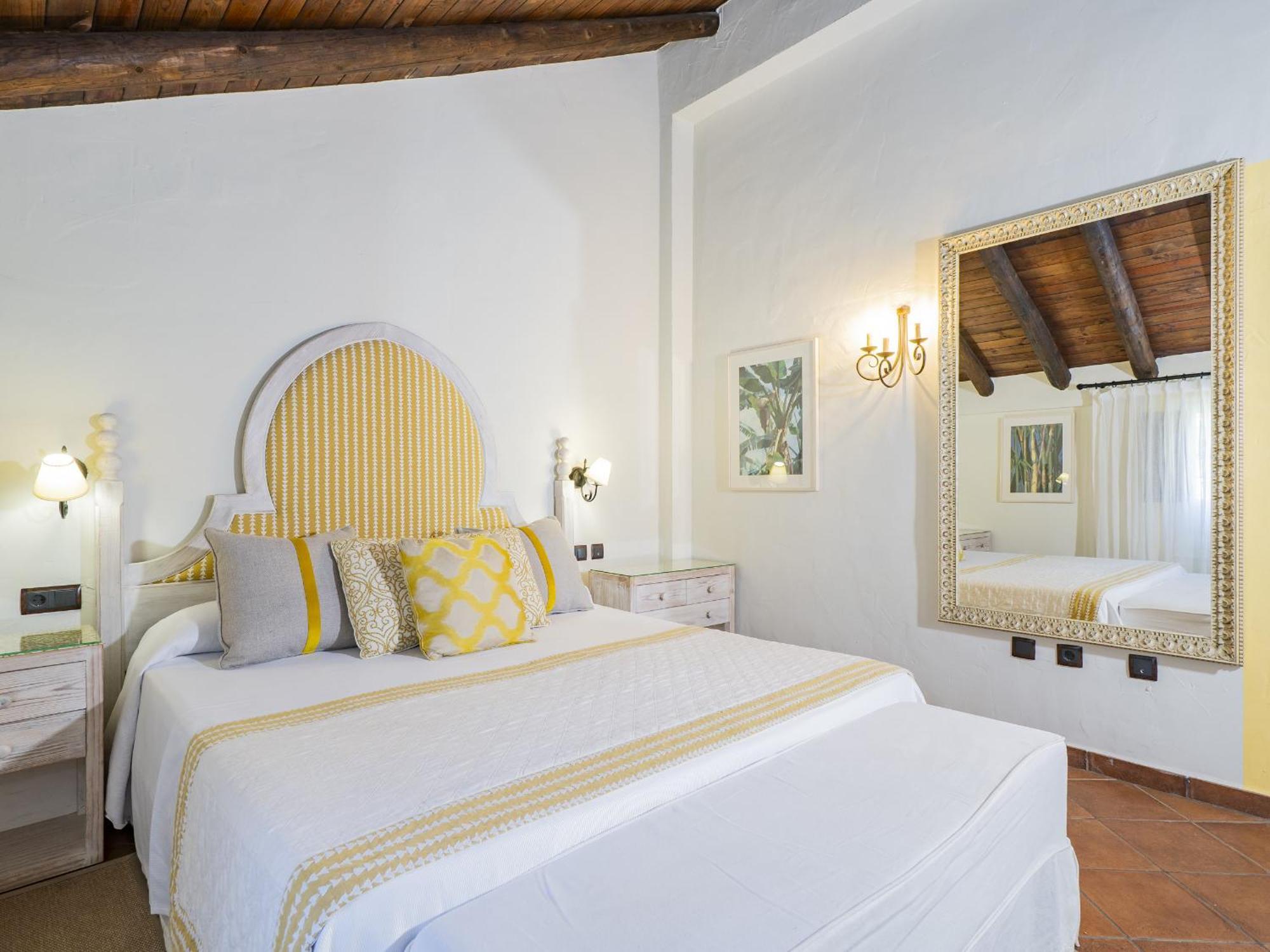 Cubo'S Hotel Cortijo San Antonio كاسارابونيلا المظهر الخارجي الصورة