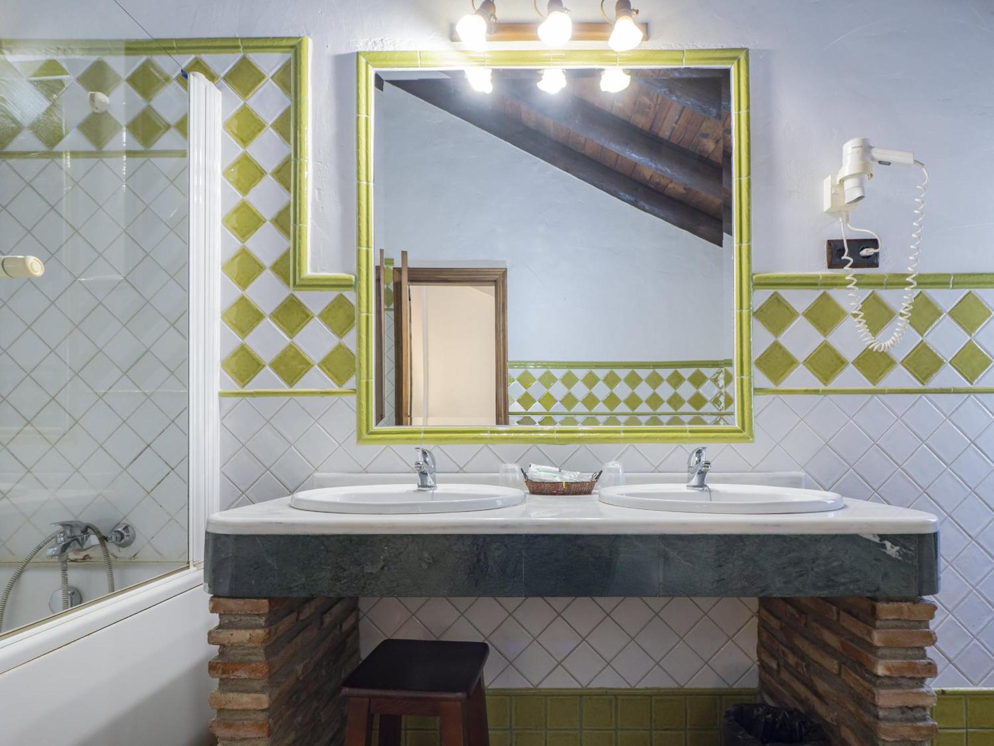 Cubo'S Hotel Cortijo San Antonio كاسارابونيلا المظهر الخارجي الصورة
